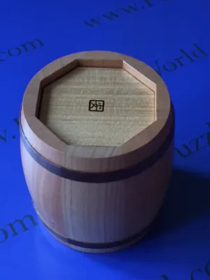 Barrel II Japanese Puzzle Box by Akio Kamei