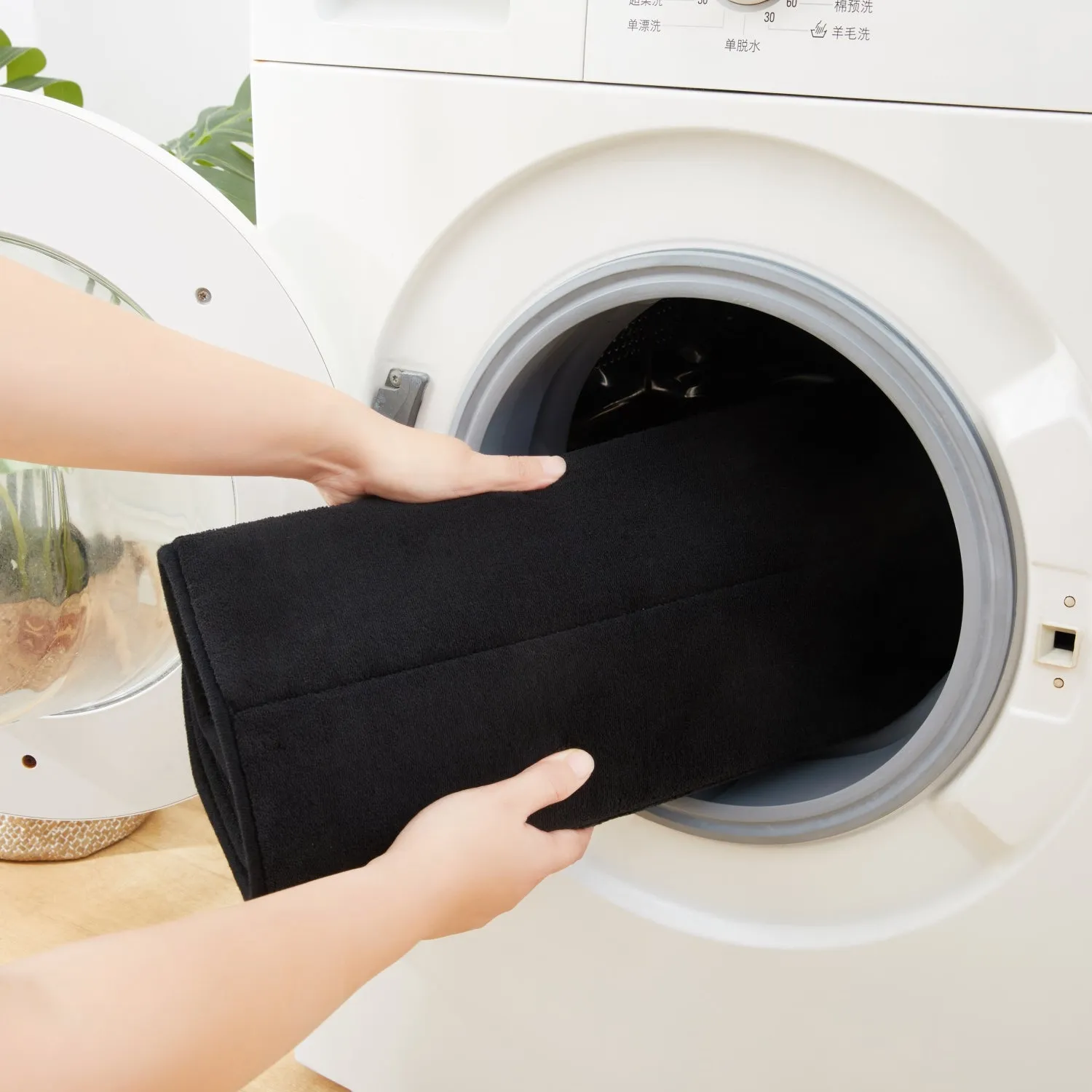 Memory Foam Bath Mat Ultra Absorbent Non-Slip Black