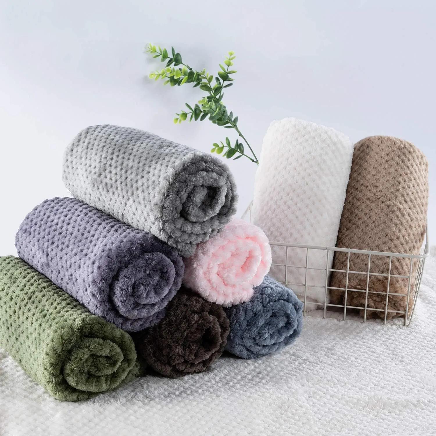 Warm Soft Fuzzy Dog or Cat Blanket, Plush Fleece Throws for Puppy, Kitten, Bed, Couch, Sofa, Travel (S/24" x 32", Blue)